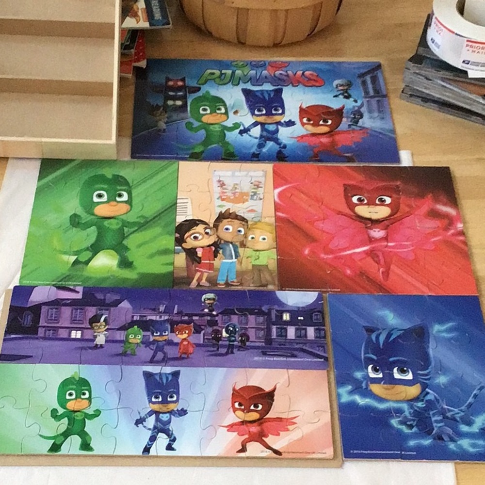 COPY - PJ Masks 7 puzzle set , sturdy pieces, wood box, complete, 1 piece w dam…